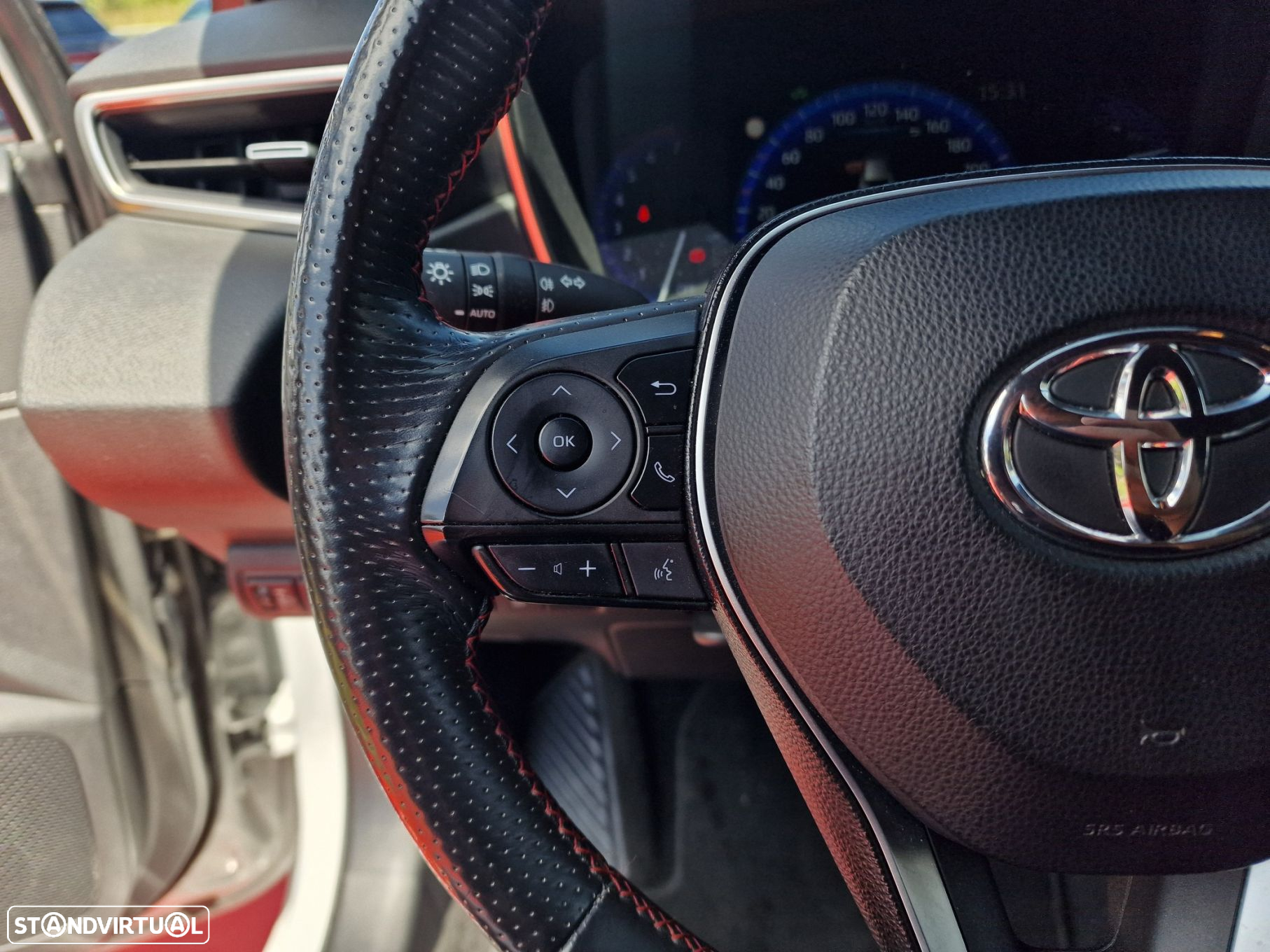 Toyota Corolla 1.8 Hybrid GR-Sport - 17