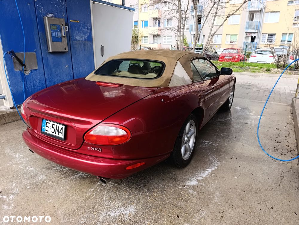 Jaguar XK Cabrio - 6