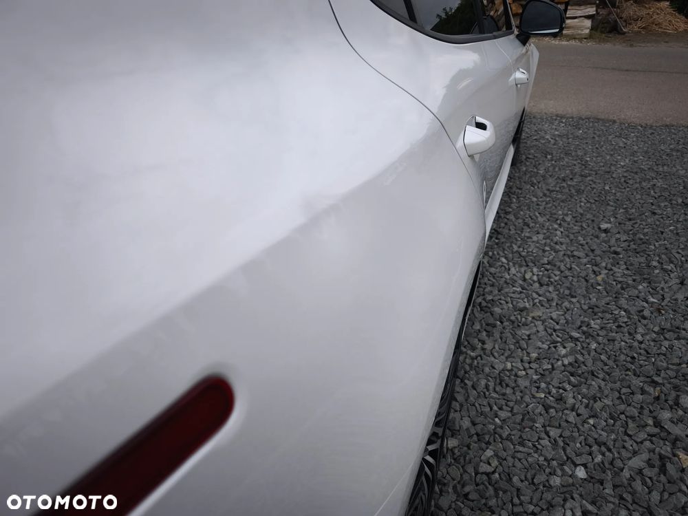 Kia Stinger 3.3 T-GDI AWD GT - 25