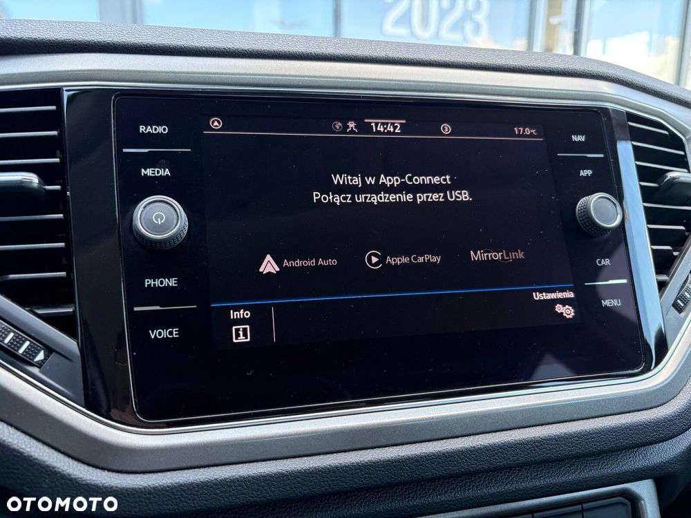 Volkswagen T-Roc - 29