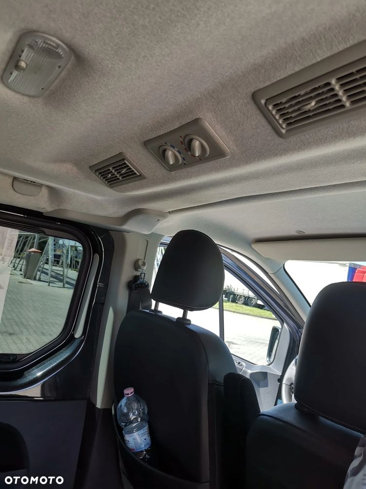Opel Vivaro - 11