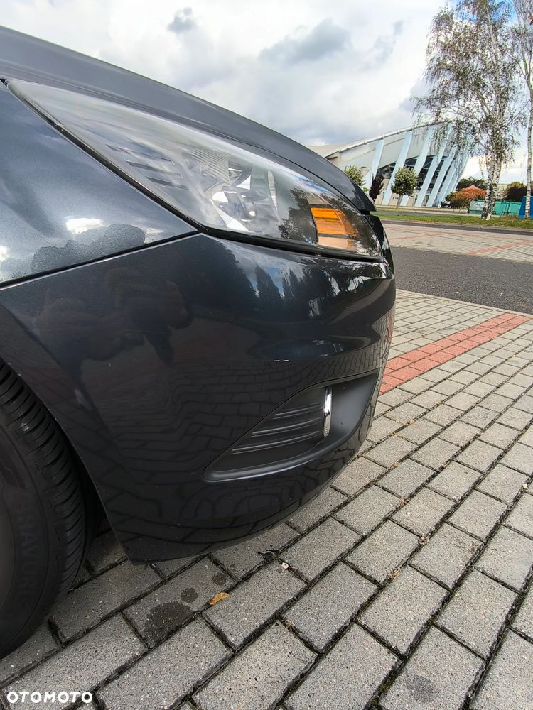 Ford Focus 2009 photo 4