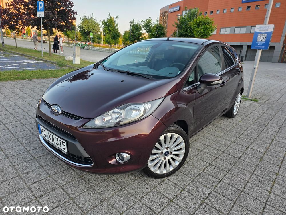 Ford Fiesta 1.4 Champions Edition - 1