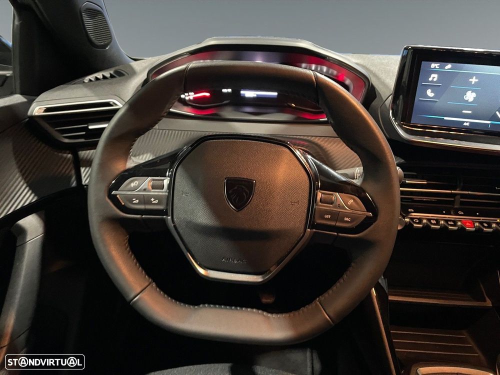 Peugeot 2008 1.2 PureTech Style - 13