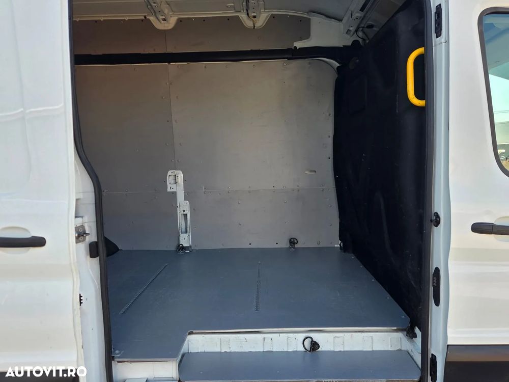 Ford New Transit L4H3 - 13