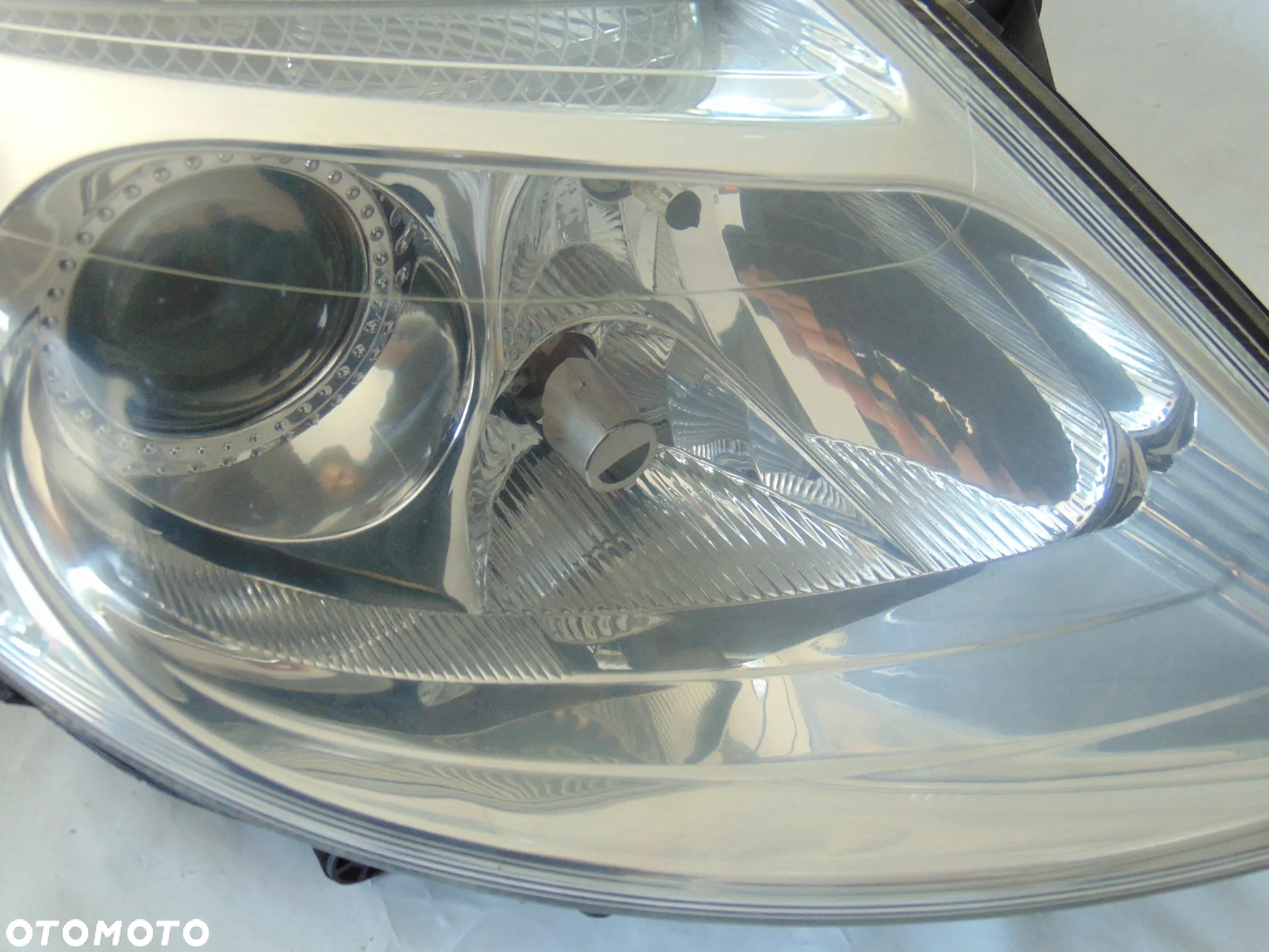 EUROPA lampa przednia przód prawa Citroen C8 , 02-08r - 3