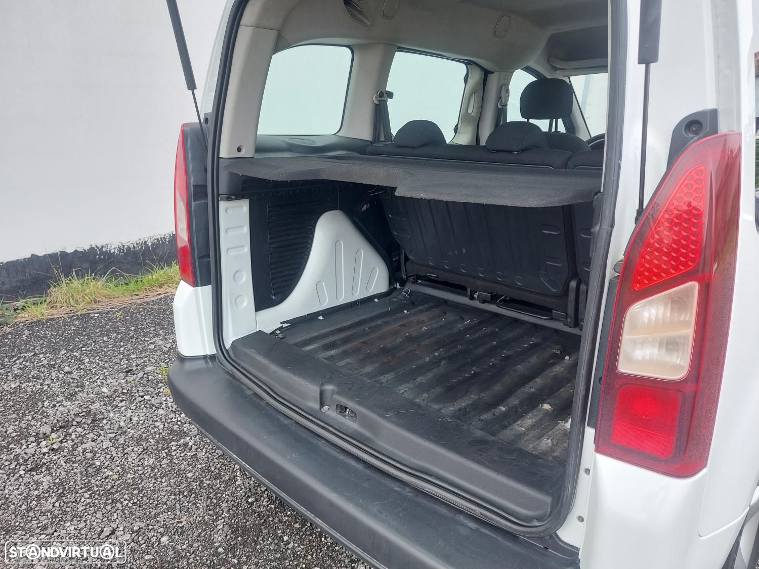 Peugeot Partner Tepee HDi 75 Esplanade - 25