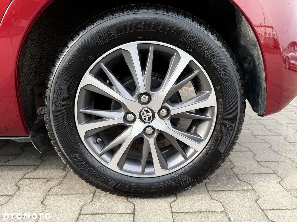 Toyota Yaris 1.5 Premium - 21
