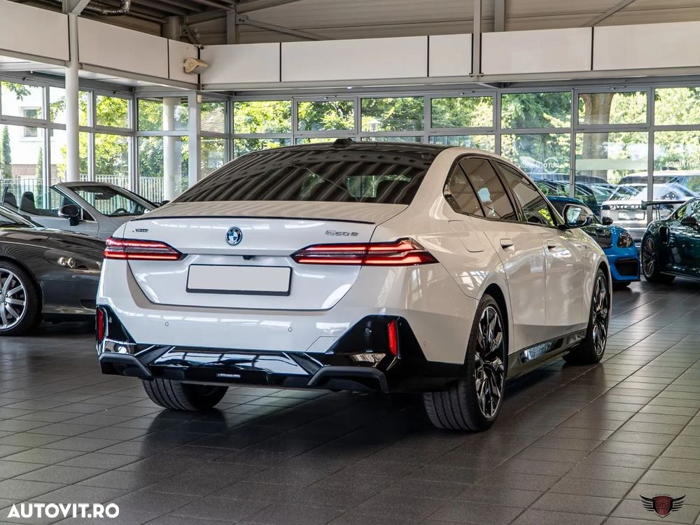 BMW Seria 5 550e xDrive Aut. - 4