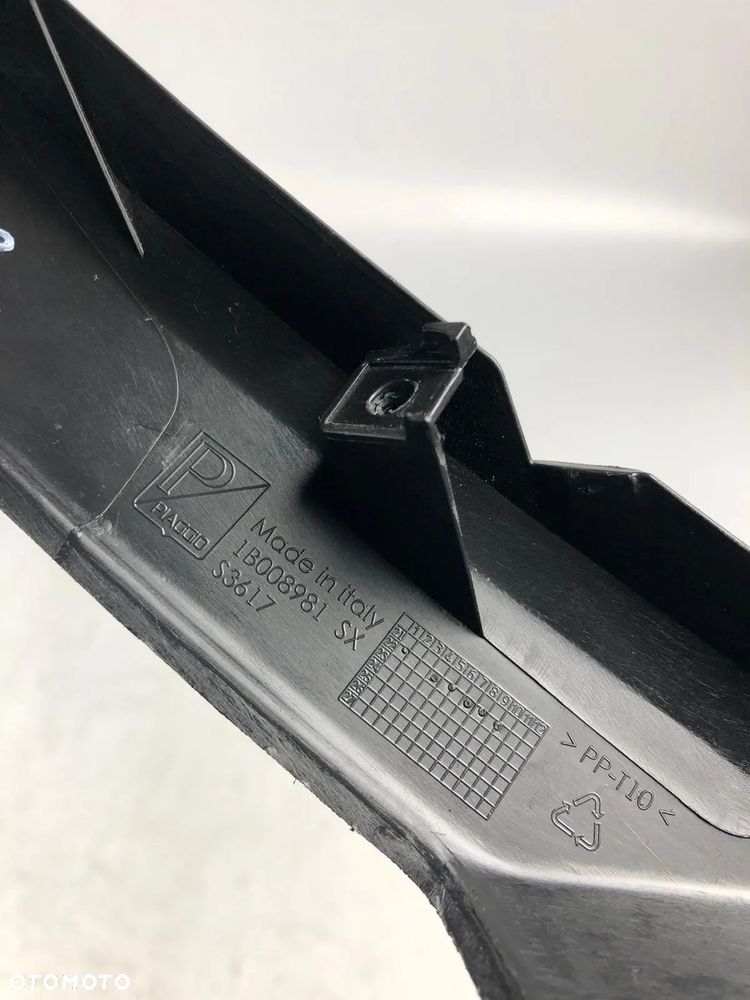 Piaggio MP3 400 530 22- Lewe Obrzeże Wypełnienie Listwa Owiewka - 9