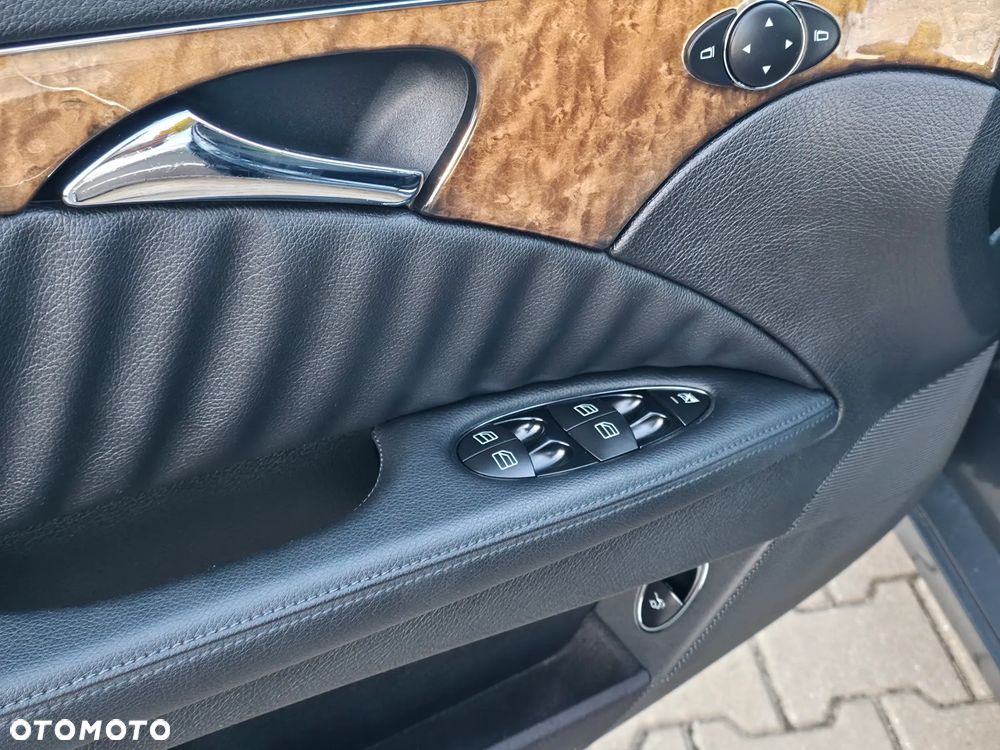 Mercedes-Benz Klasa E - 30