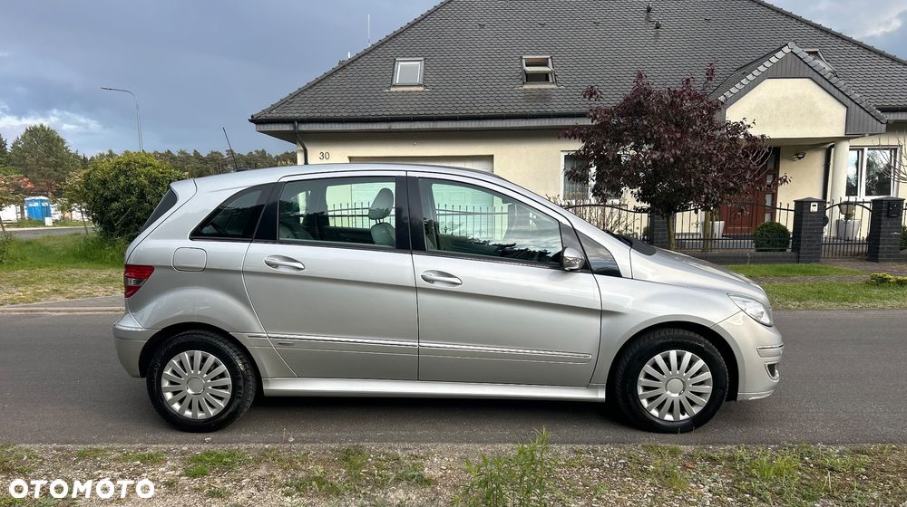 Mercedes-Benz Klasa B 150 - 12