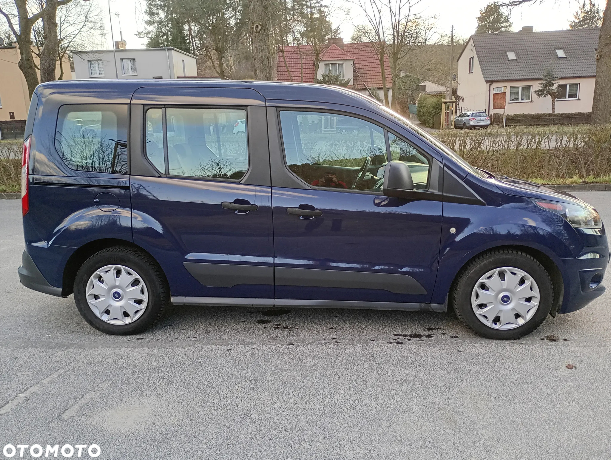 Ford Transit Connect - 8