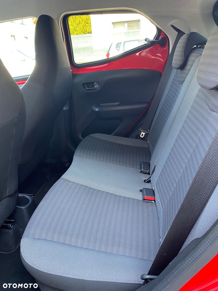 Toyota Aygo 1.0 VVT-i Color Edition - 10