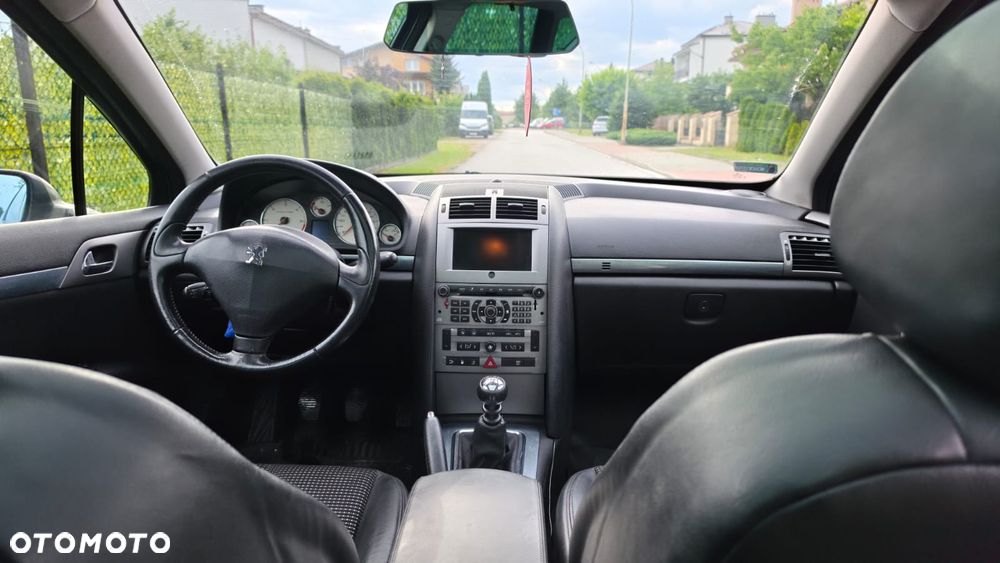 Peugeot 407 2.0 HDI Premium navtech gama - 4