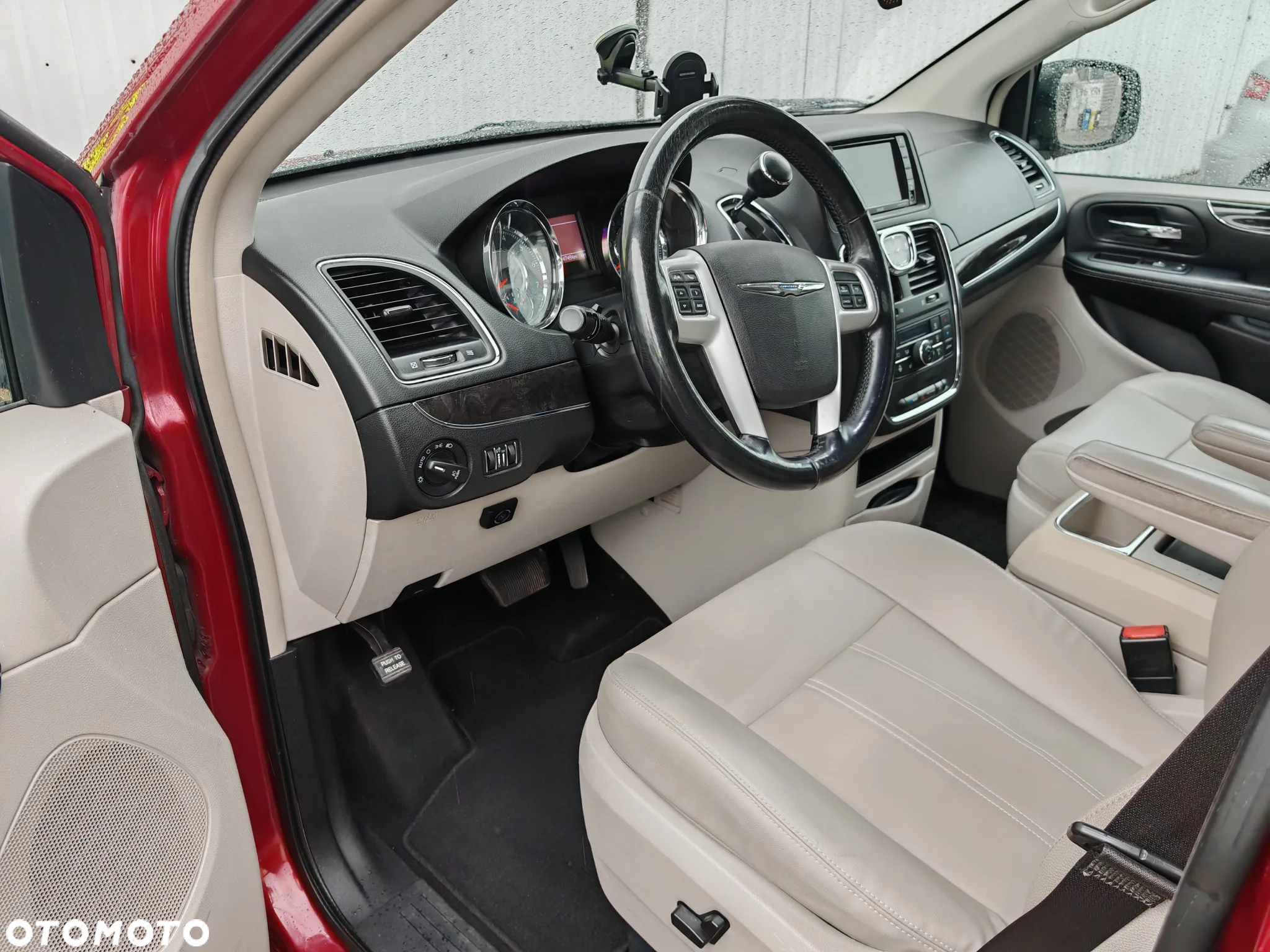 Chrysler Town & Country 3.6 Touring - 12
