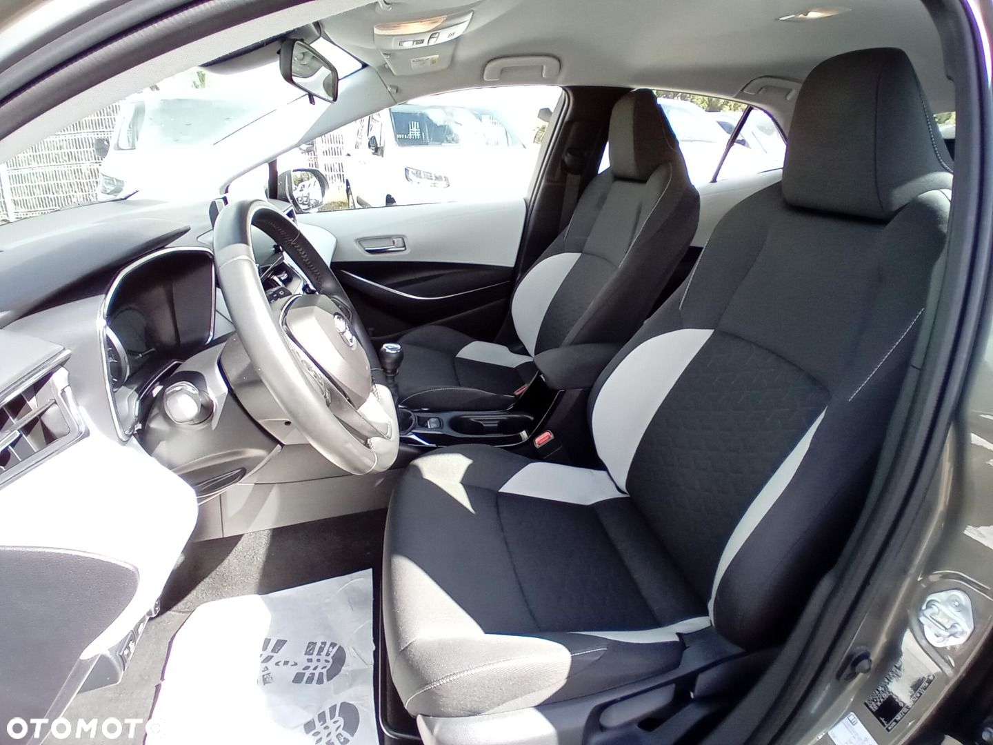 Toyota Corolla 1.2 T Comfort - 29