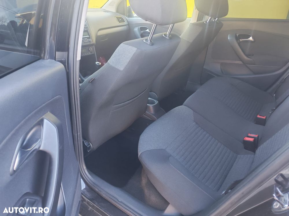 Volkswagen Polo 1.6 TDI Blue Motion Style - 5