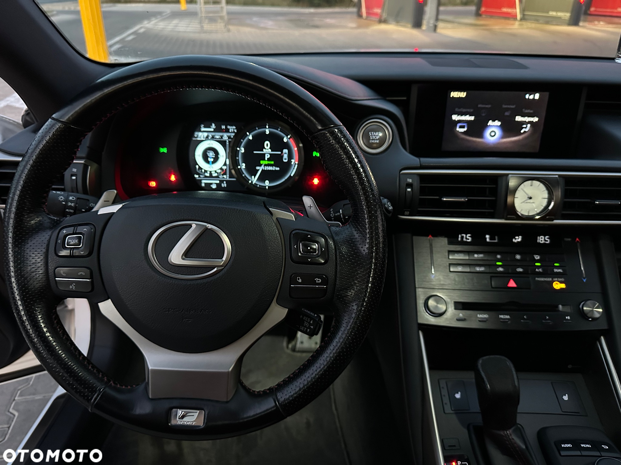 Lexus IS 200t / 300 F Sport - 8