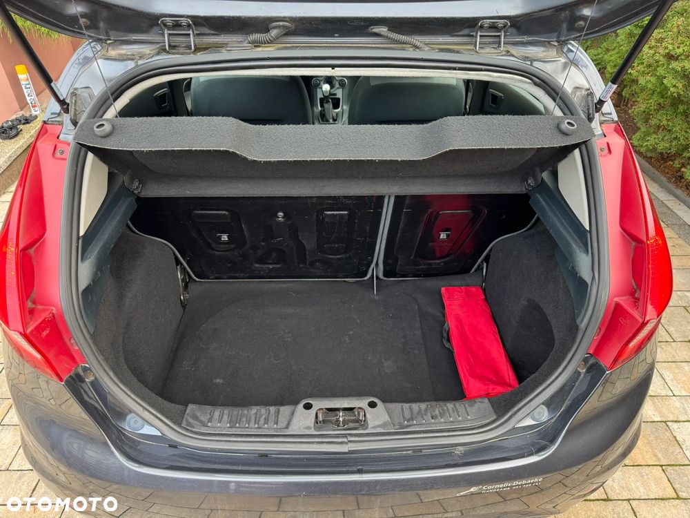 Ford Fiesta 1.4 TDCi Silver X - 11