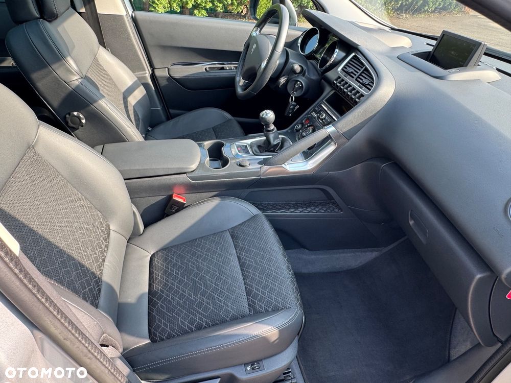 Peugeot 3008 HDi FAP 150 Platinum - 29