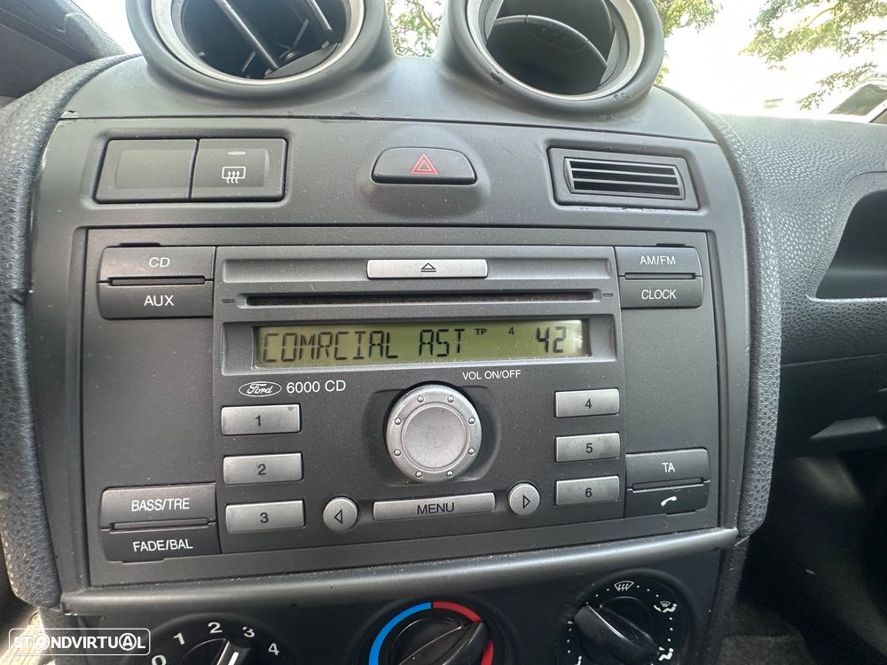 Ford Fiesta 1.25 Trend - 10