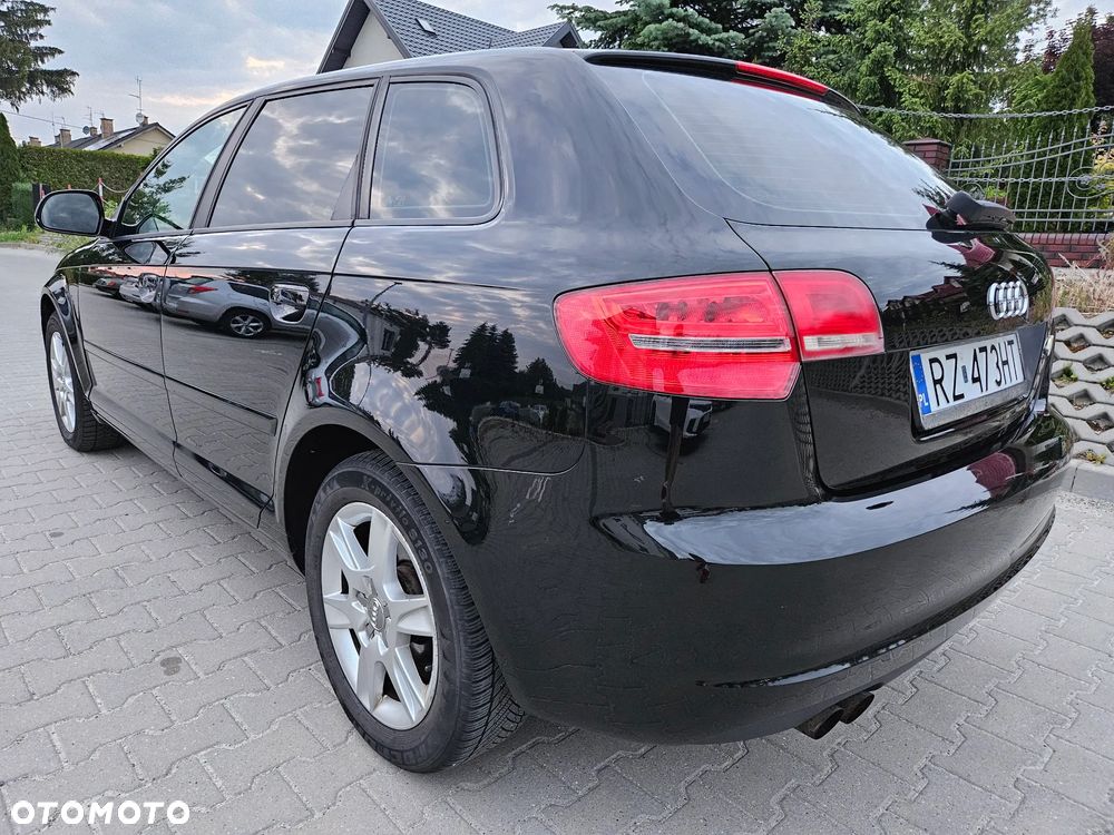 Audi A3 Sportback - 3