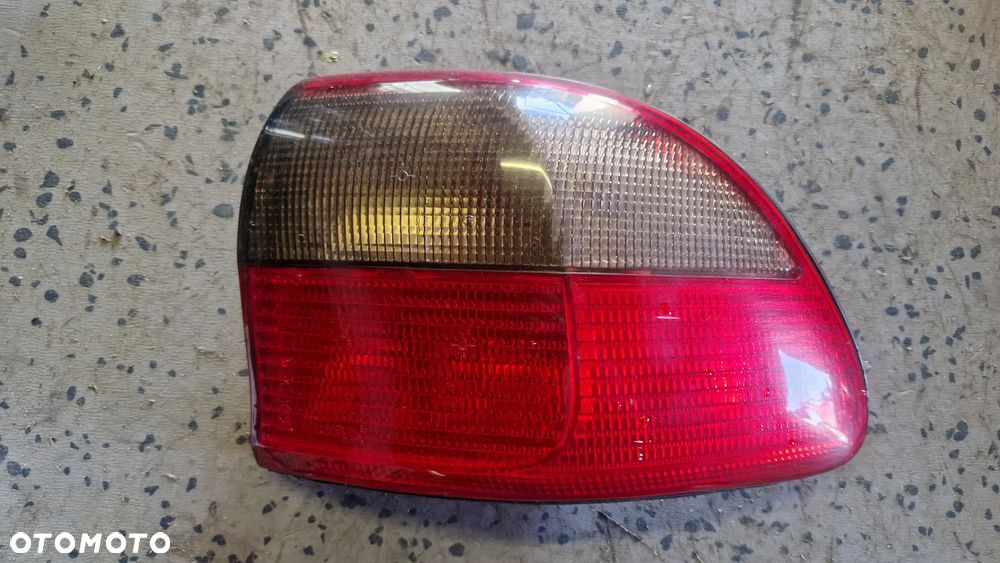 OPEL OMEGA B LAMPA TYŁ PRAWA - 1