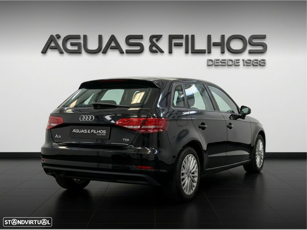 Audi A3 Sportback 1.6 TDI Attraction - 3