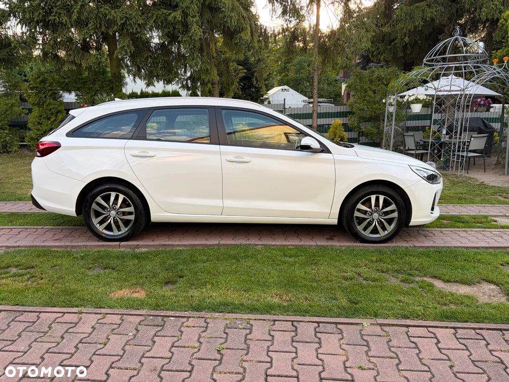 Hyundai i30 blue Kombi 1.4 Classic Navigation - 4