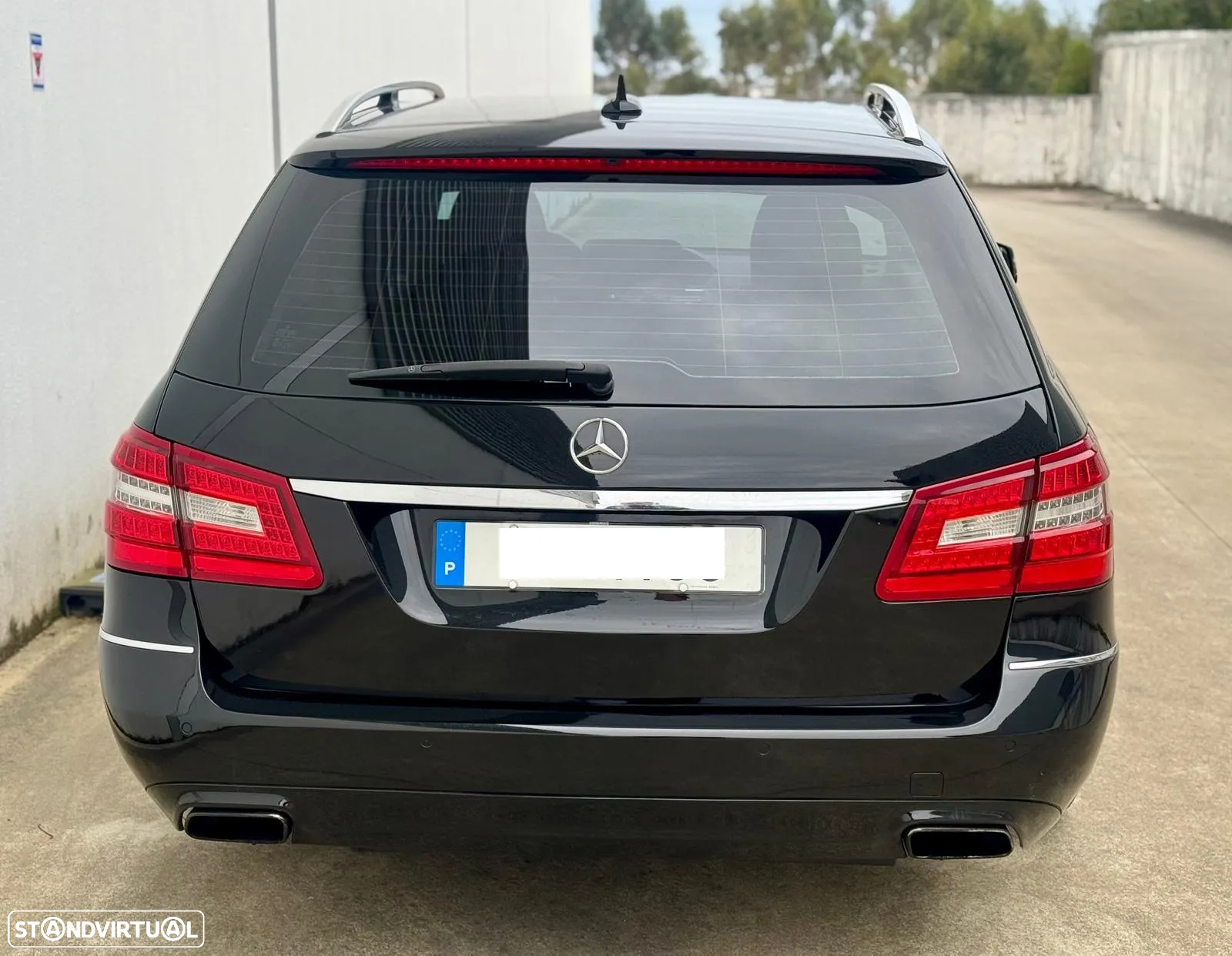 Mercedes-Benz E 220 BlueTEC Avantgarde Auto. - 3