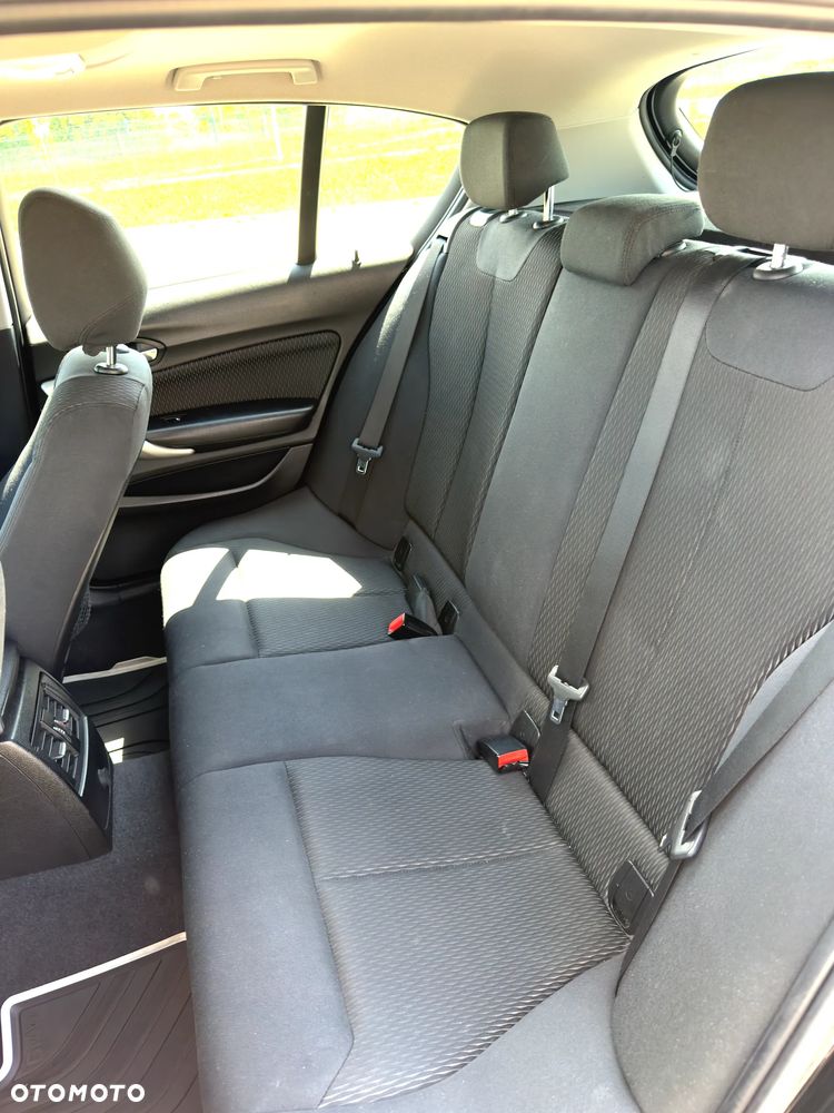 BMW Seria 1 116i - 14