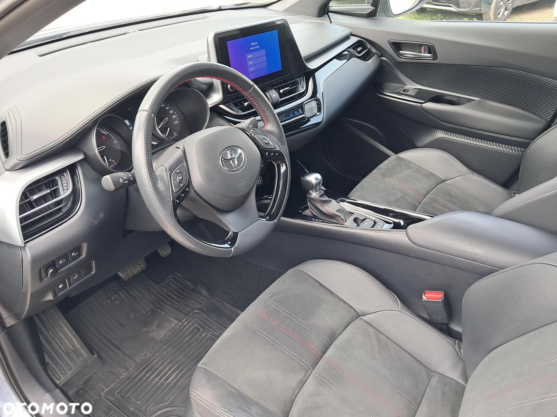 Toyota C-HR - 9