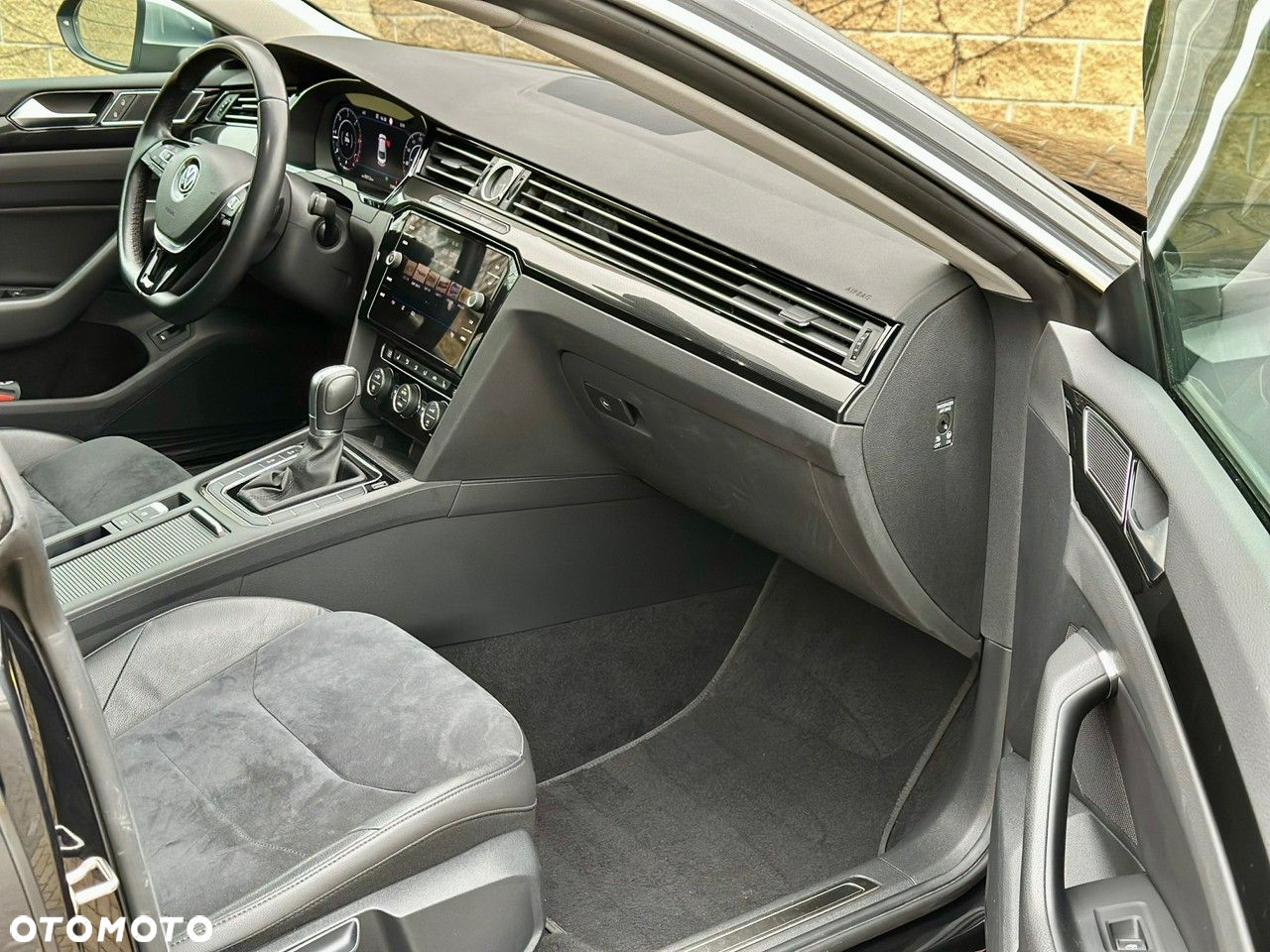 Volkswagen Arteon 2.0 TDI SCR DSG Elegance - 11