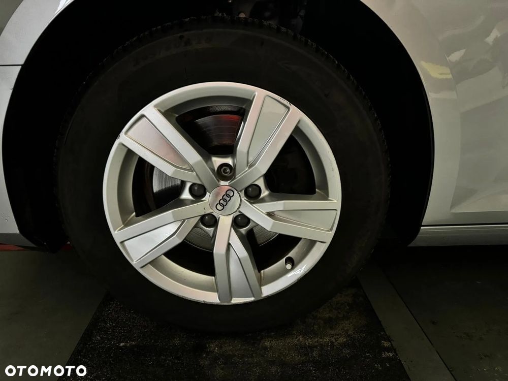 Audi A4 ver-avant-2-0-tdi-dpf-s-line-sportpaket - 24