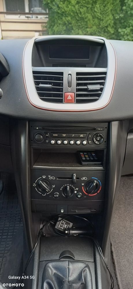 Peugeot 207 - 8
