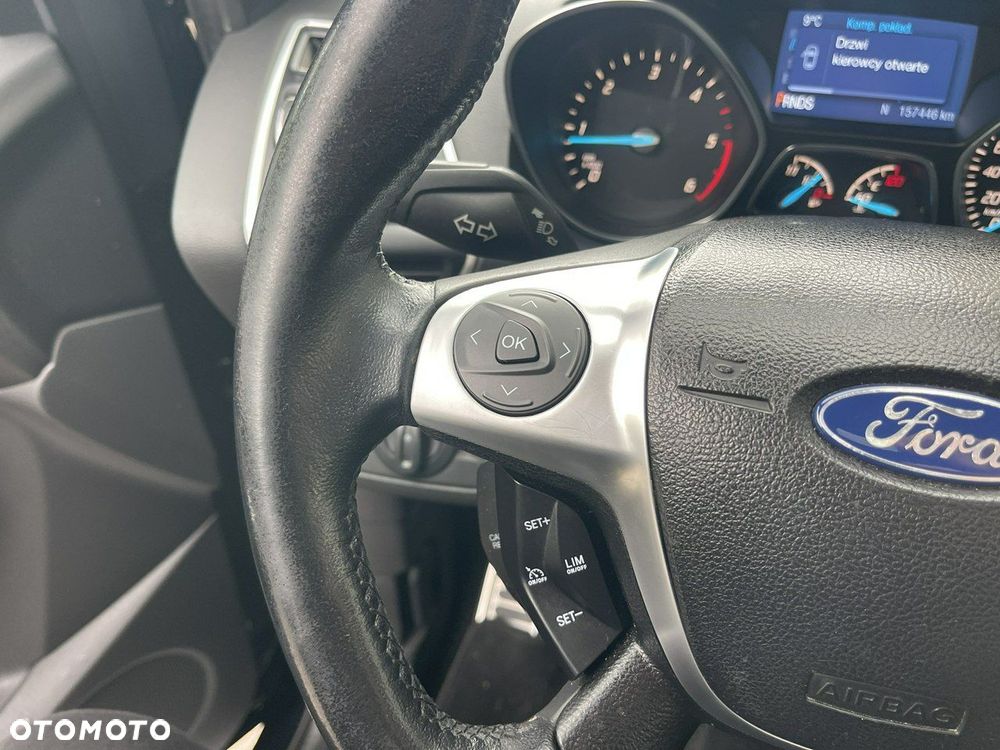 Ford Kuga - 29
