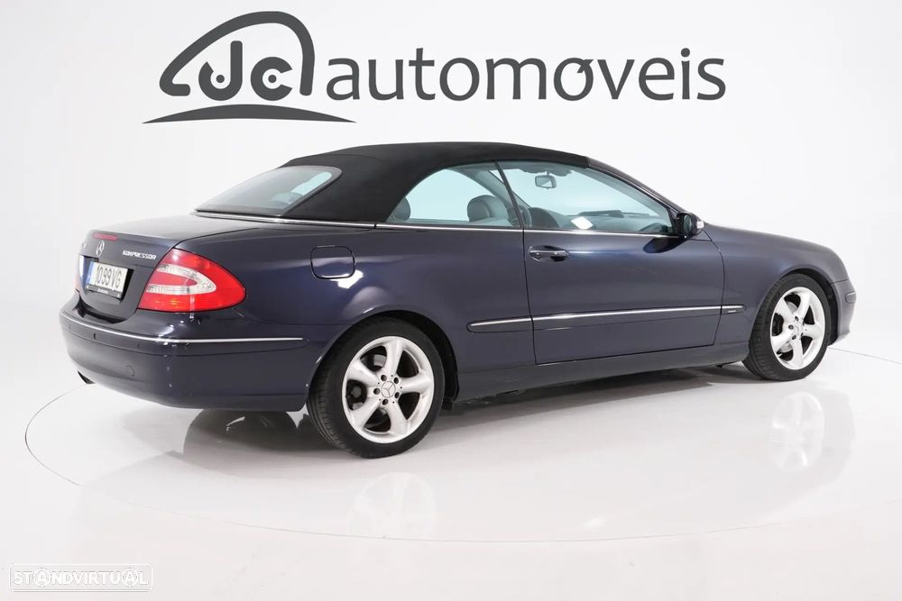 Mercedes-Benz CLK 200 K Avantgarde Aut. - 32