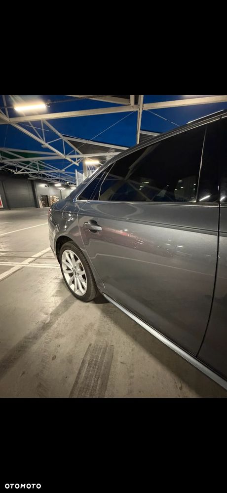 Audi A4 Limousine - 11