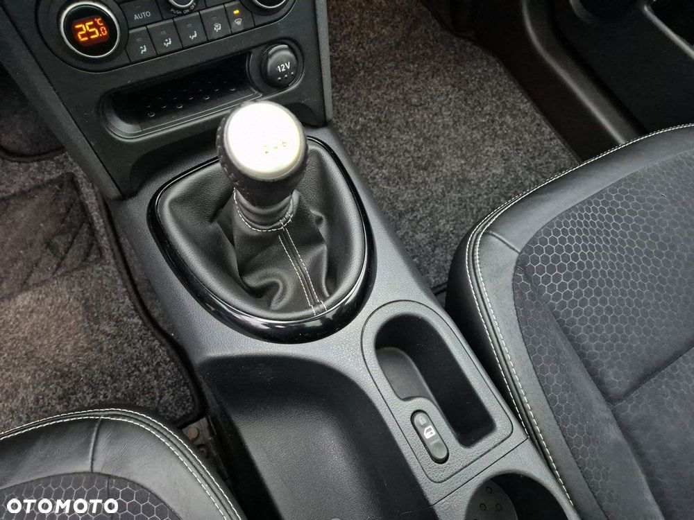 Nissan Qashqai 2.0 Acenta - 18