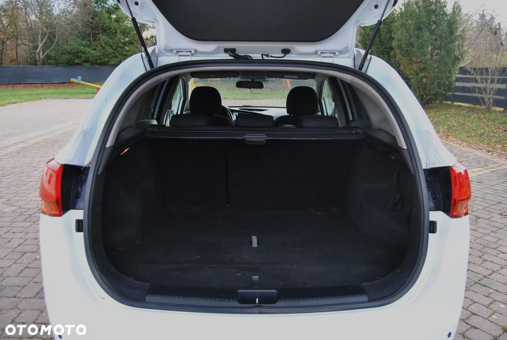 Kia Ceed 1.6 CRDi SW Spirit - 12