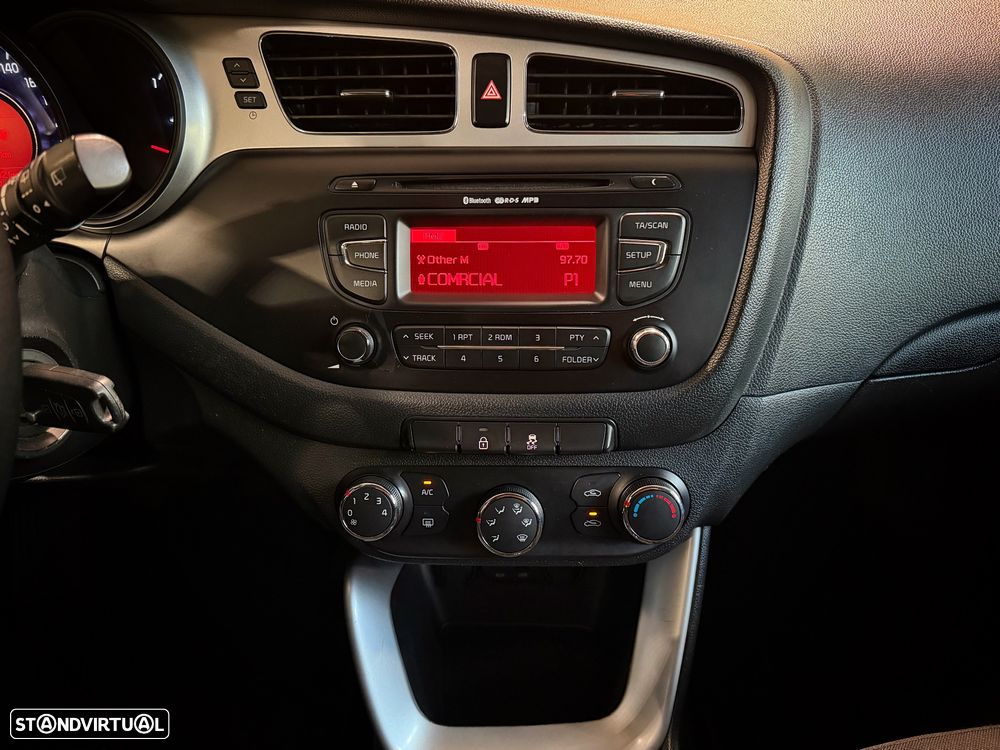 Kia Ceed SW 1.4 CRDi ECO - 12