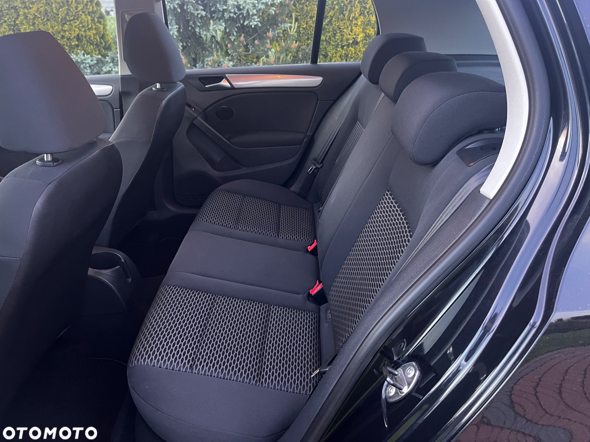 Volkswagen Golf VI 1.6 TDI Trendline - 33