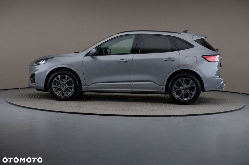 Ford Kuga - 4