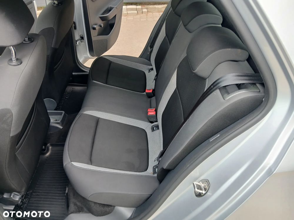 Skoda Fabia 1.0 Ambition - 25