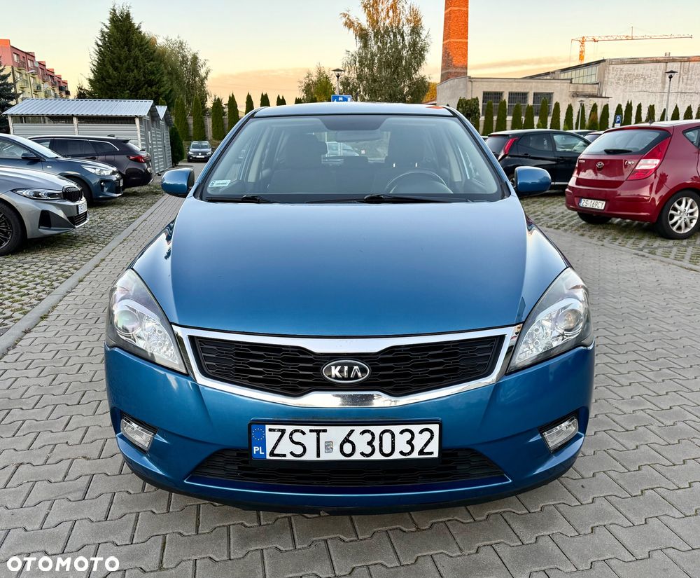 Kia Ceed 1.4 Comfort - 14