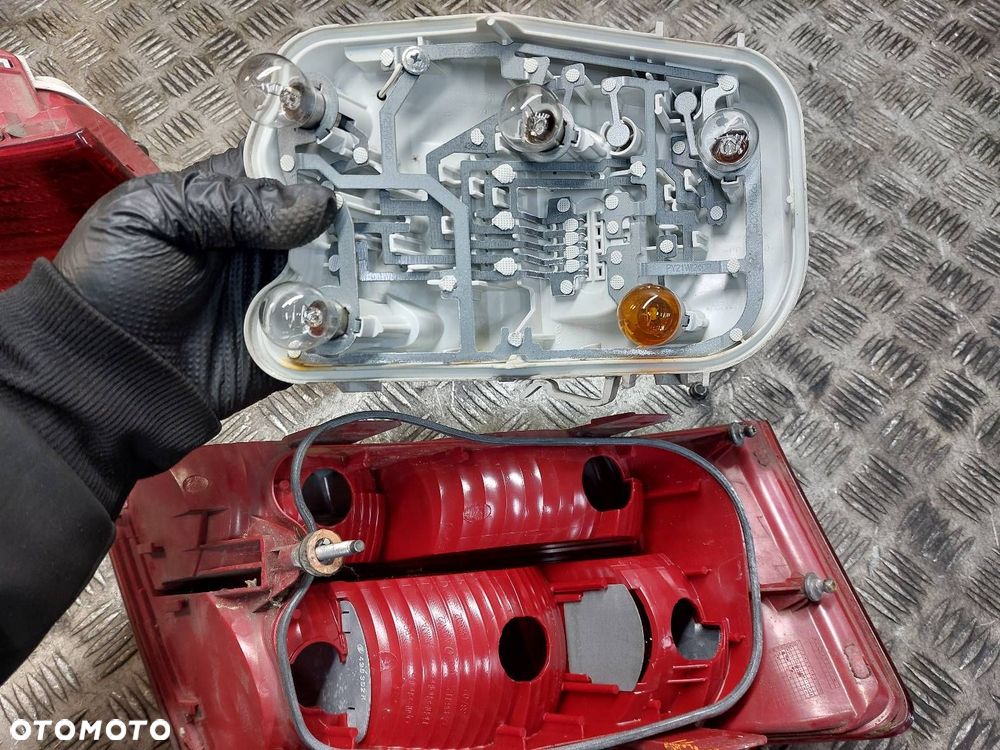 LAMPA LEWY TYŁ + PRAWY TYŁ AUDI A6 C6 SEDAN ZWYKŁE 4F5945095L 4F5945096L - 11