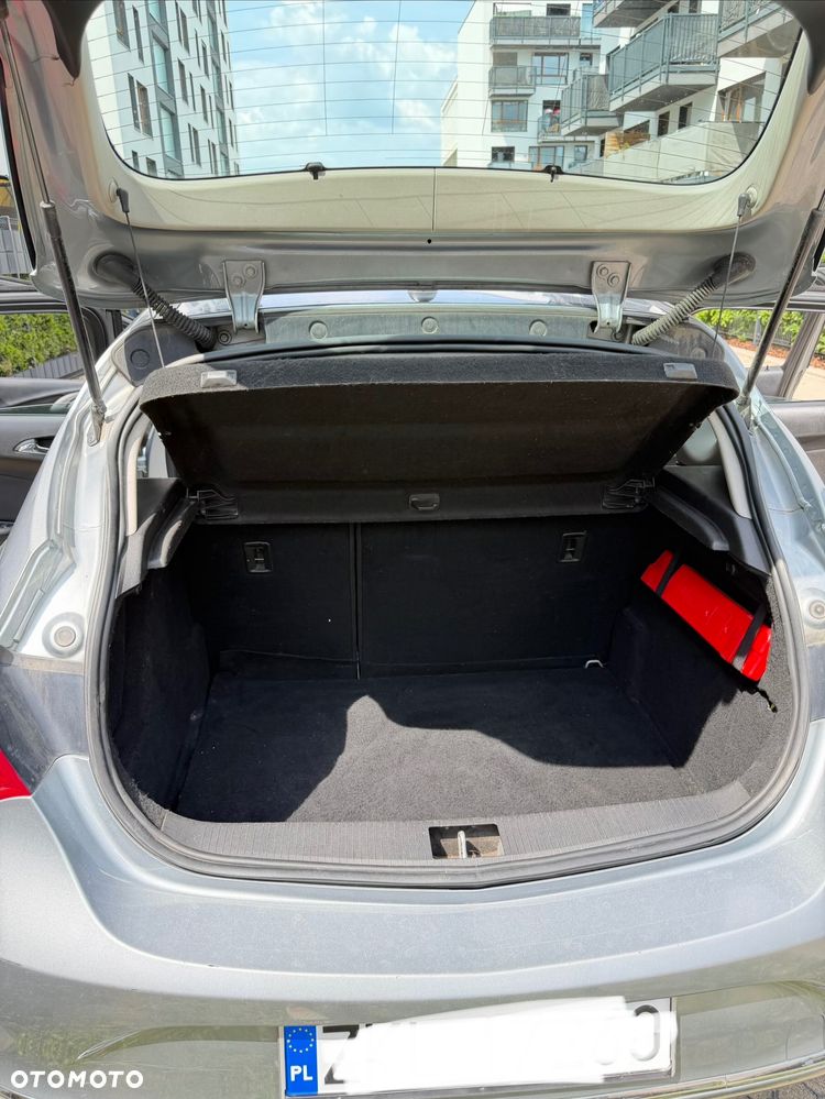 Opel Astra 1.7 CDTI Cosmo - 12
