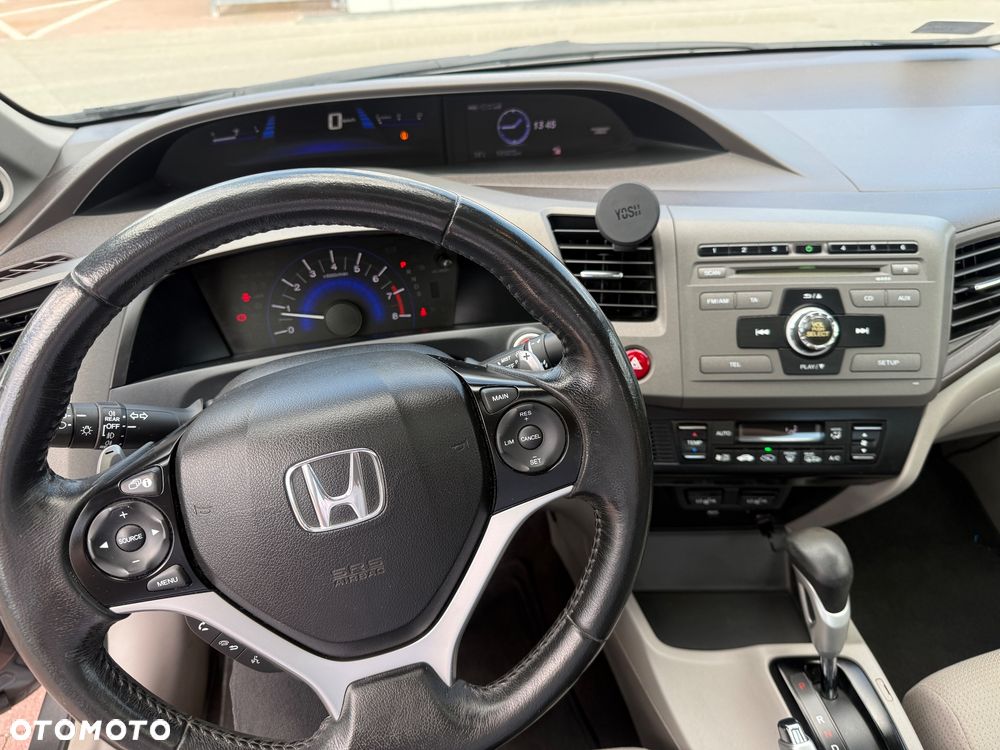 Honda Civic 1.8 Executive - 23