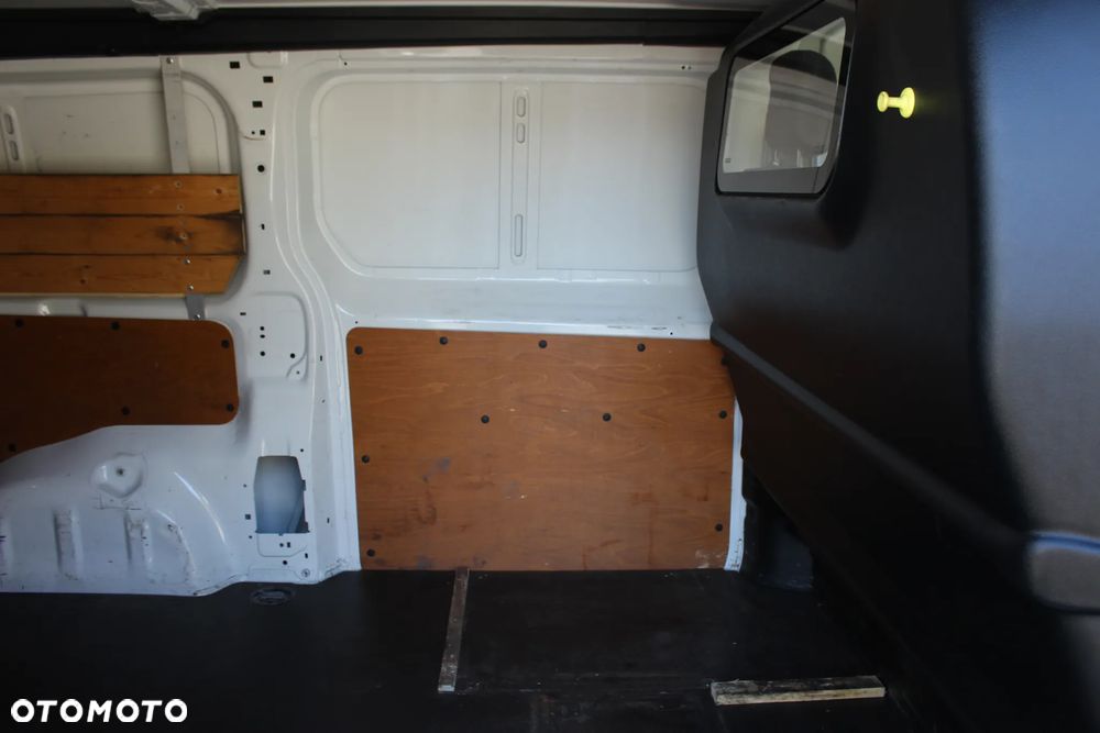 Peugeot Expert - 13